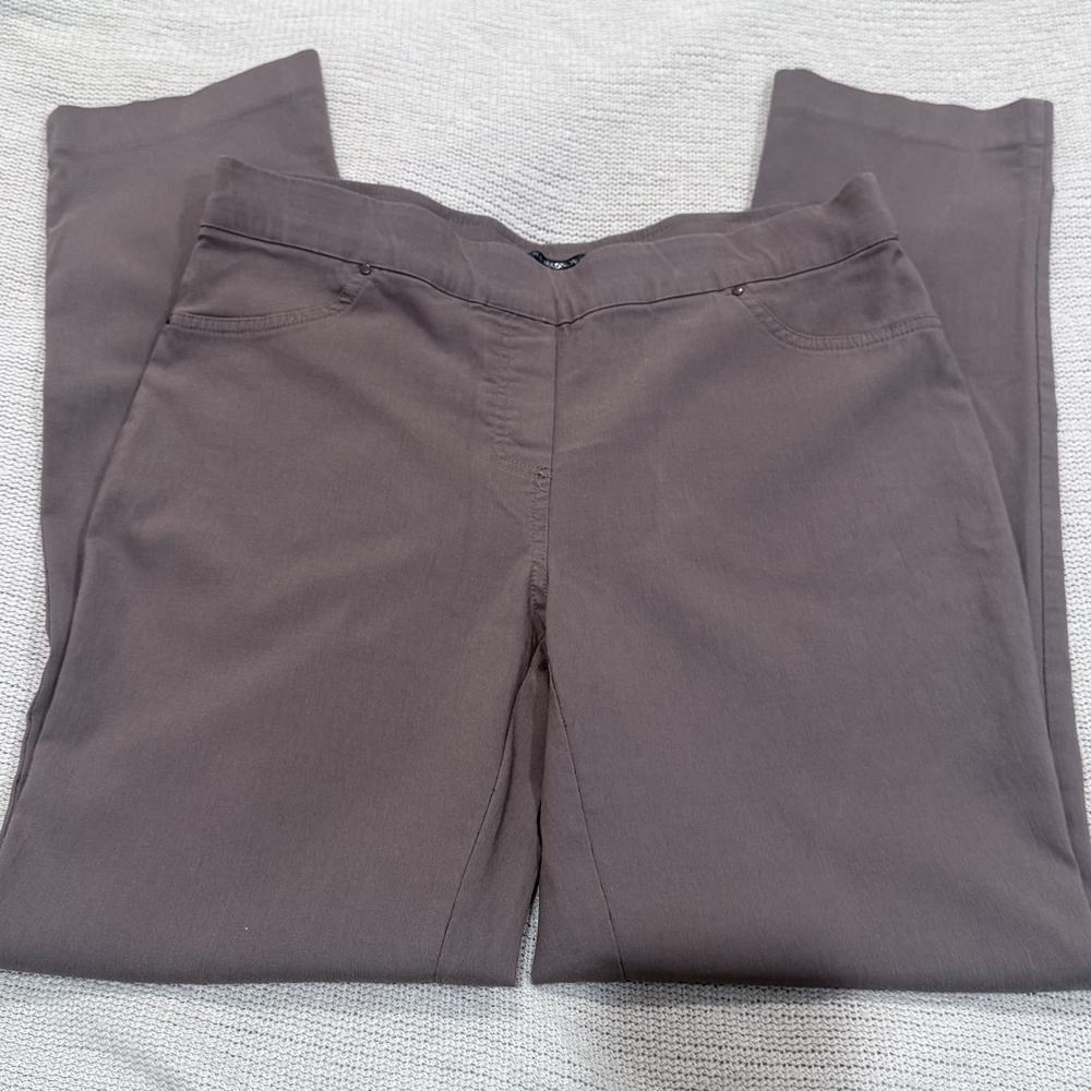 89th & Madison Brown Pants - Picture 5 of 5